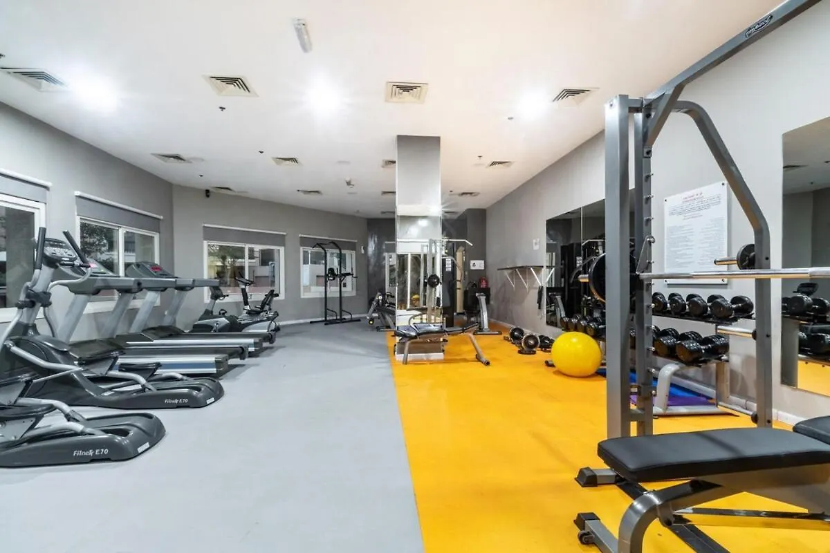 Apartment Spacious 1-Br Opposite Mall With Huge Pool & Gym Dubai United Arab Emirates