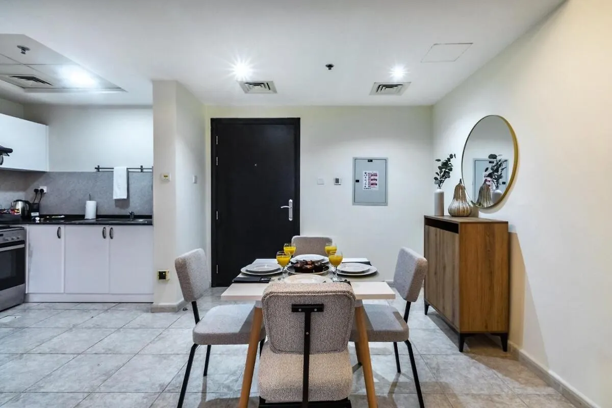 Spacious 1-Br Opposite Mall With Huge Pool & Gym Dubai Apartment