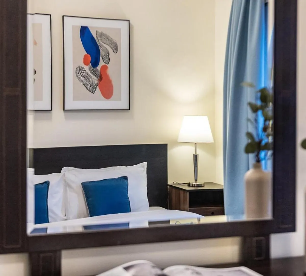 Spacious 1-Br Opposite Mall With Huge Pool & Gym Dubai